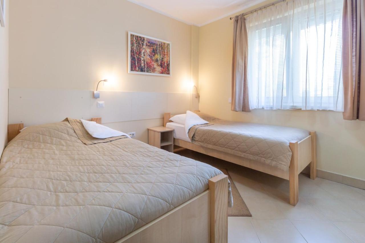 Wing Club Hotel Jagodina Exterior photo